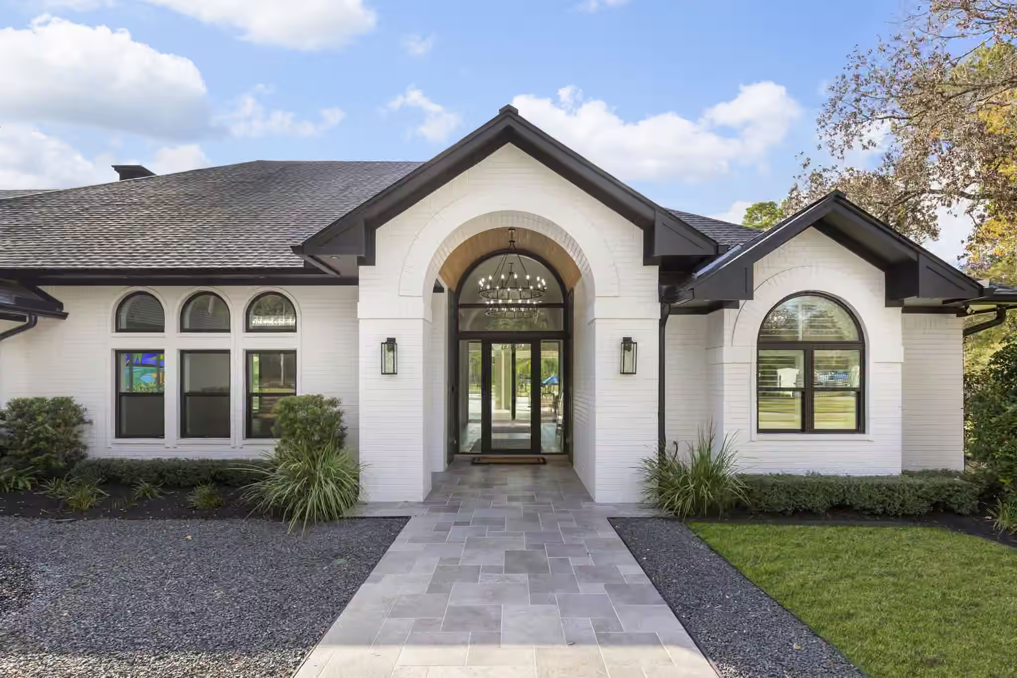 Photo 3 of 15240 Saddlewood Drive, Conroe, TX