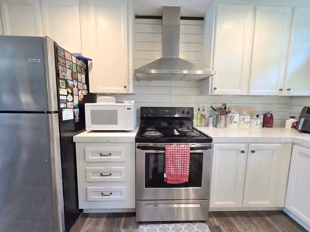 Photo 6 of 7715 Walnut Tree Lane, Plantersville, TX
