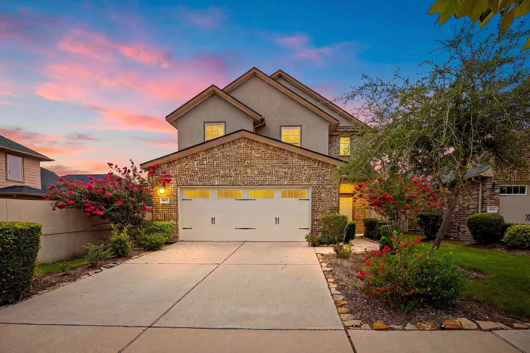 Photo 3 of 1607 City Pass Ln, Houston, TX