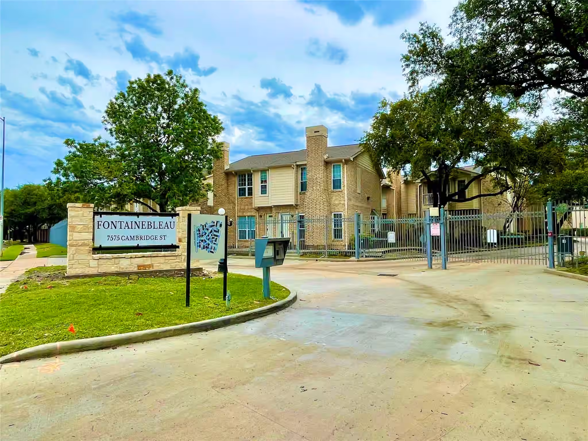 Photo 3 of 7575 Cambridge Street 502, Houston, TX