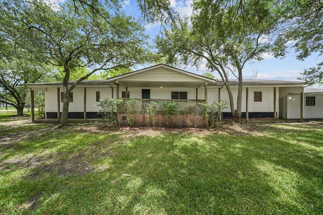 Photo of 3932 Allen Road, Pearland, TX 77584