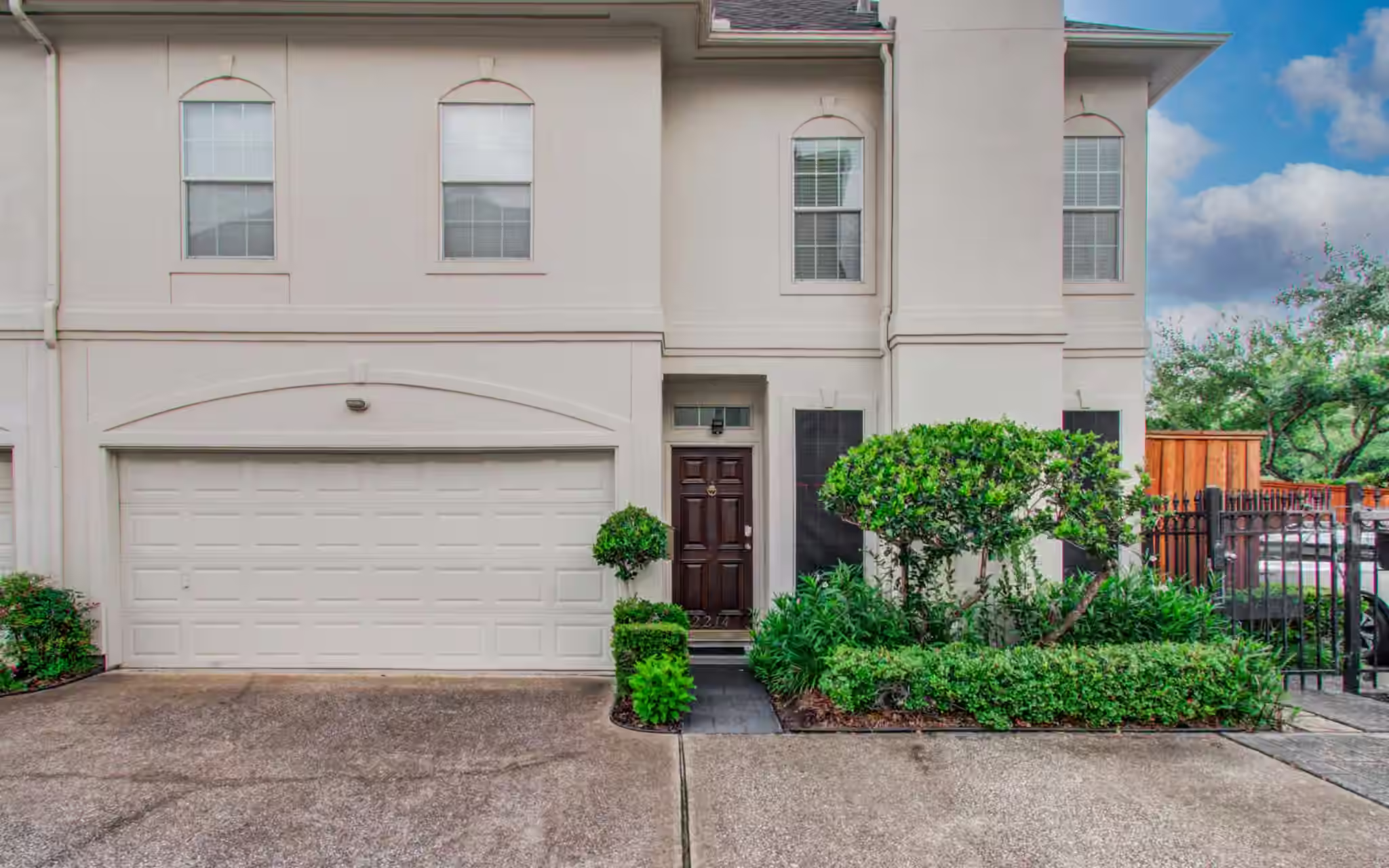 Photo of 2214 W Holcombe Boulevard, Houston, TX