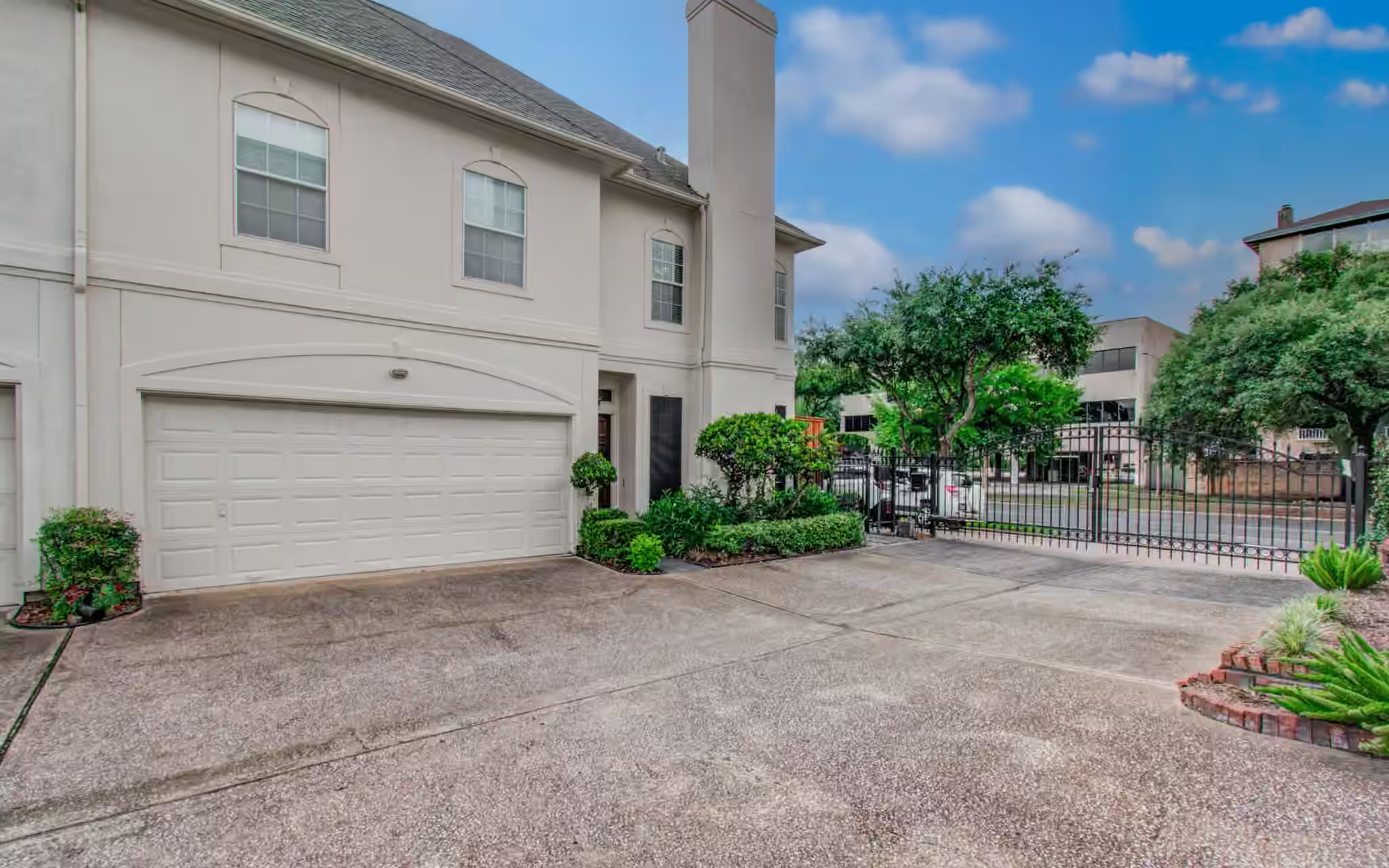 Photo 6 of 2214 W Holcombe Boulevard, Houston, TX