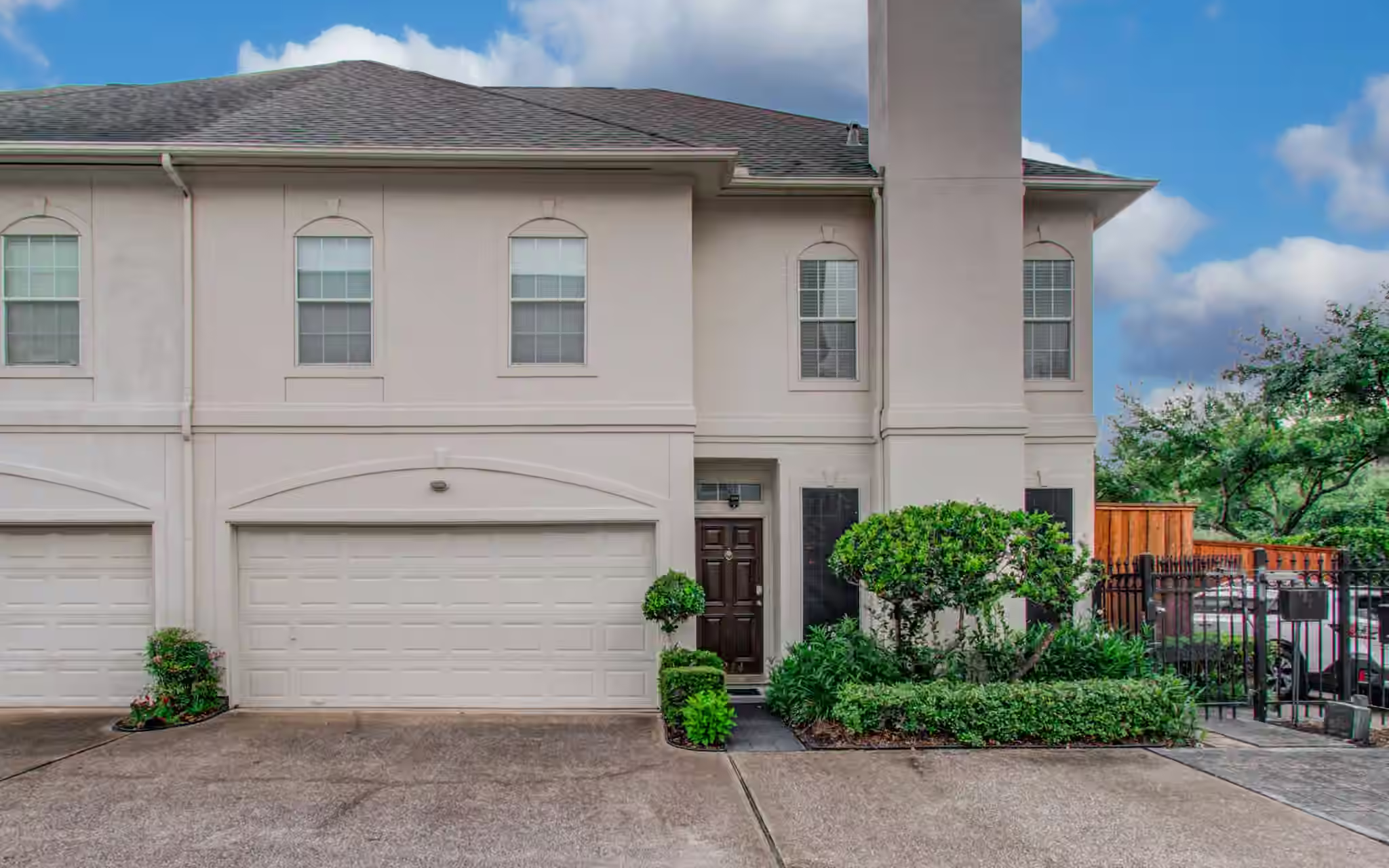 Photo 7 of 2214 W Holcombe Boulevard, Houston, TX