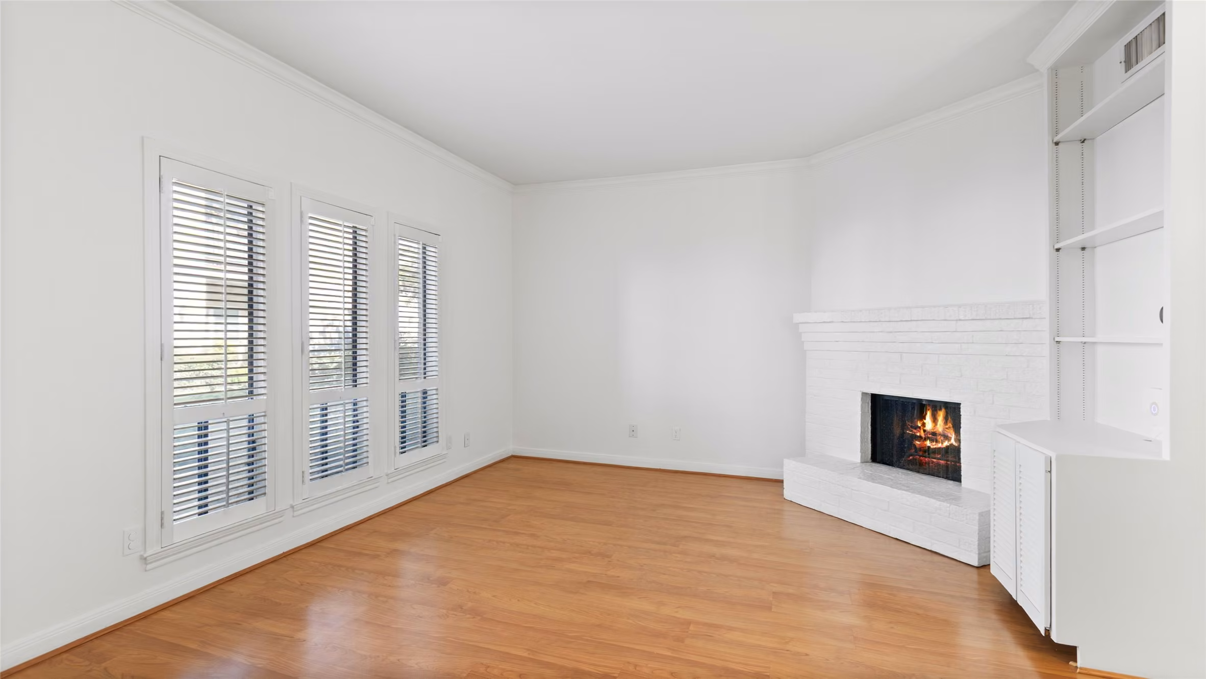 Photo 7 of 1302 Augusta Drive 7, Houston, TX