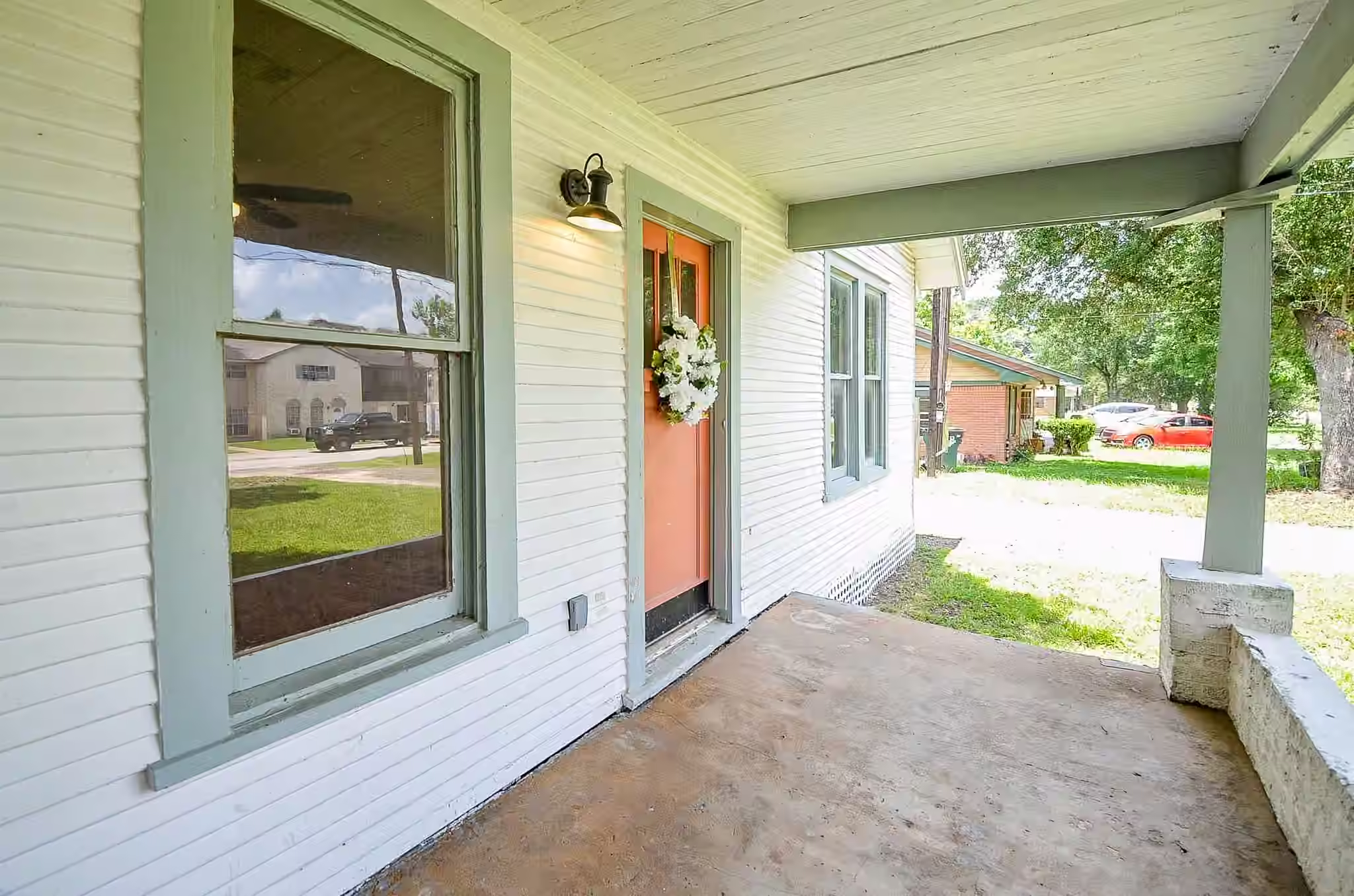 Photo 2 of 1615 Eagle Lake Road, Sealy, TX
