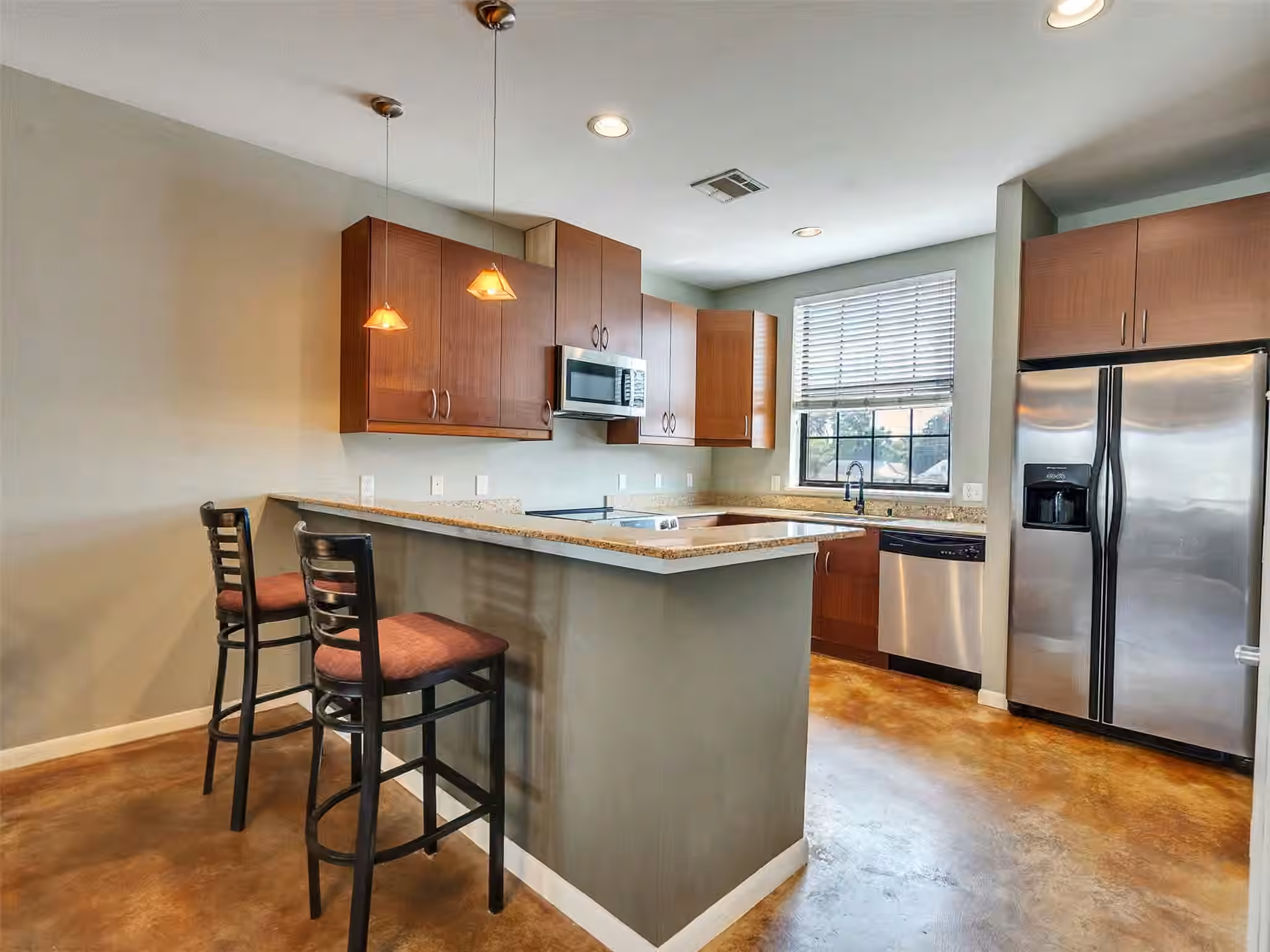 Photo of 310 S Jensen Drive 2, Houston, TX