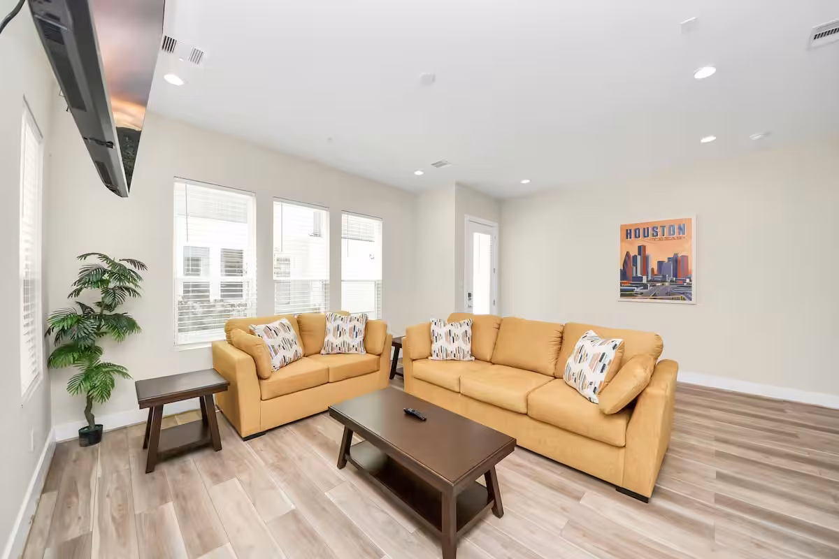 Photo 6 of 5935 Beall Street D, Houston, TX