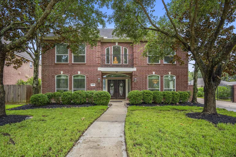Photo 2 of 17327 W Copper Lakes Drive, Houston, TX