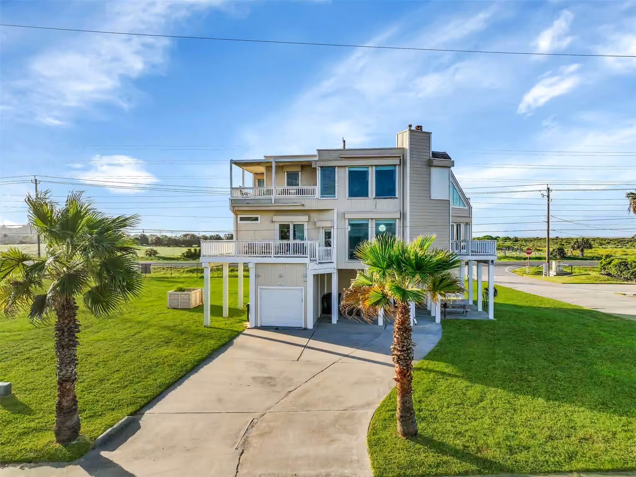 Photo of 19131 Kahala Drive, Galveston, TX 77554