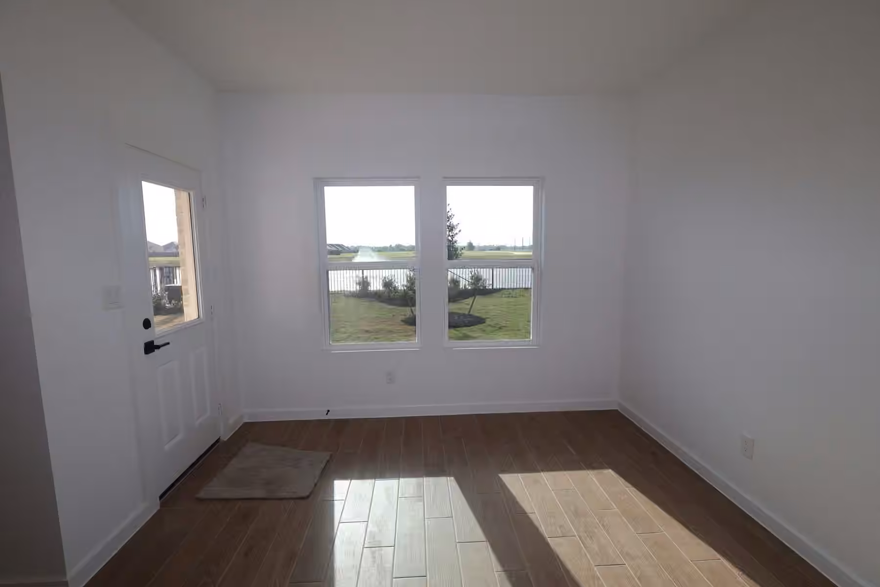 Photo 5 of 7930 Jade Crest Drive, Angleton, TX