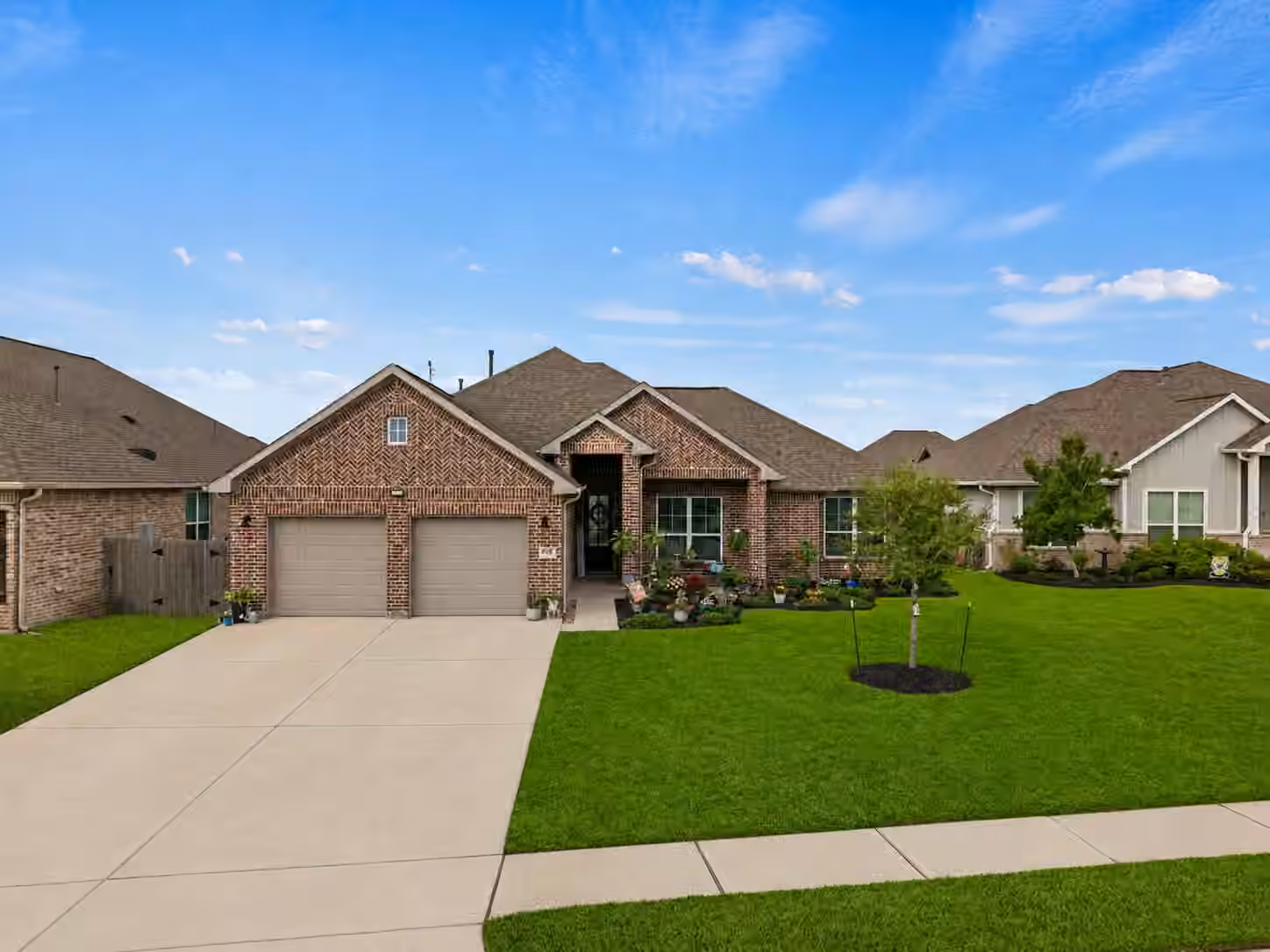 Photo of 426 Hunters Crossing Drive, Sealy, TX 77474