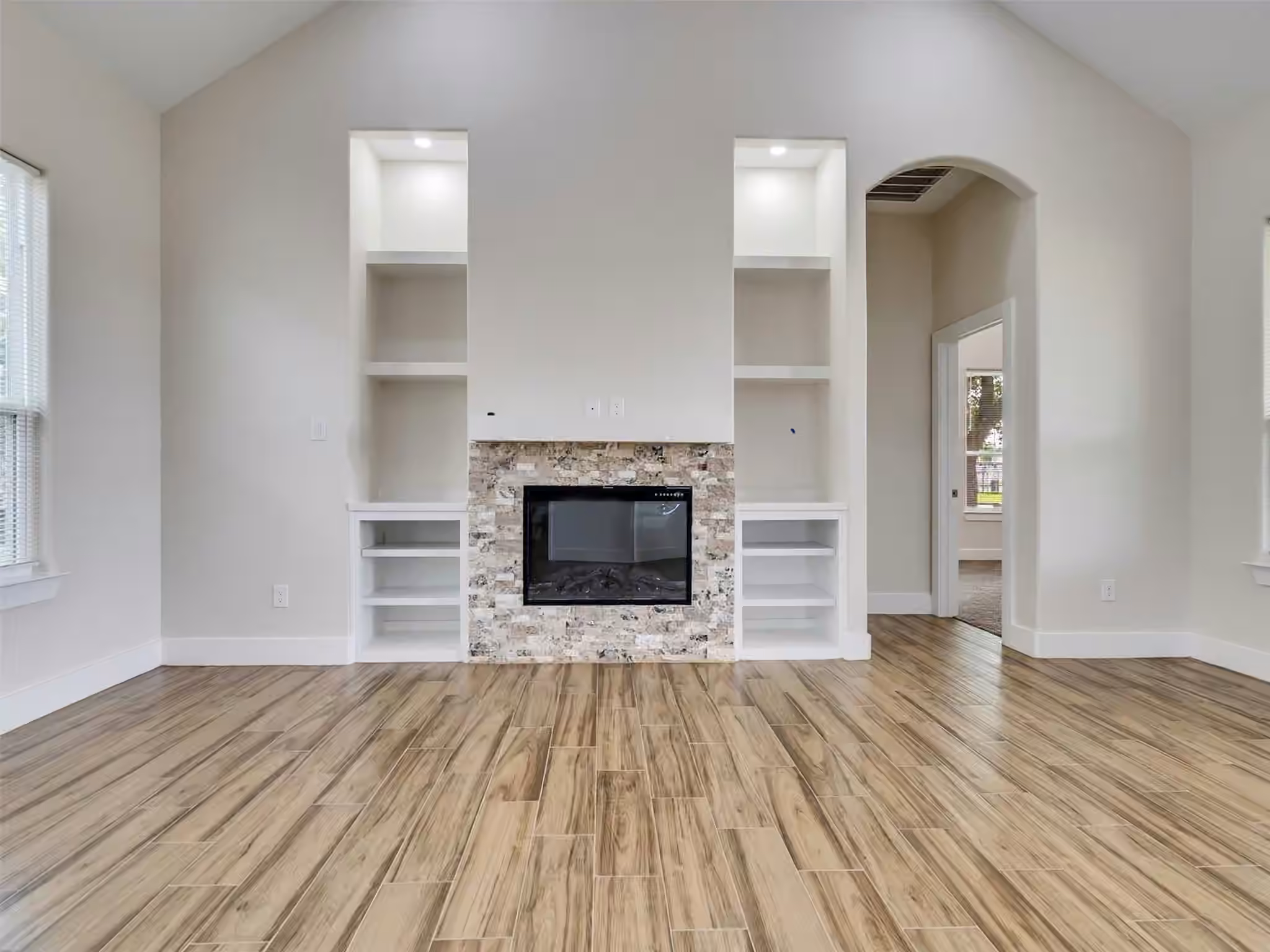 Photo 7 of 4102 Hill Avenue, Dickinson, TX