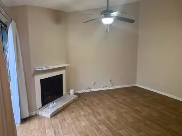Photo 2 of 7108 N Holiday Drive, Galveston, TX