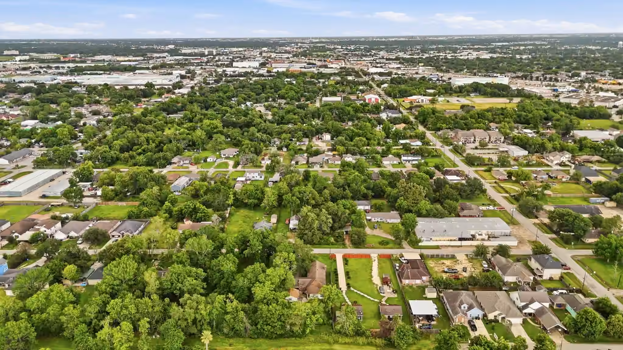 Photo 5 of 9318 Klondike Street, Houston, TX