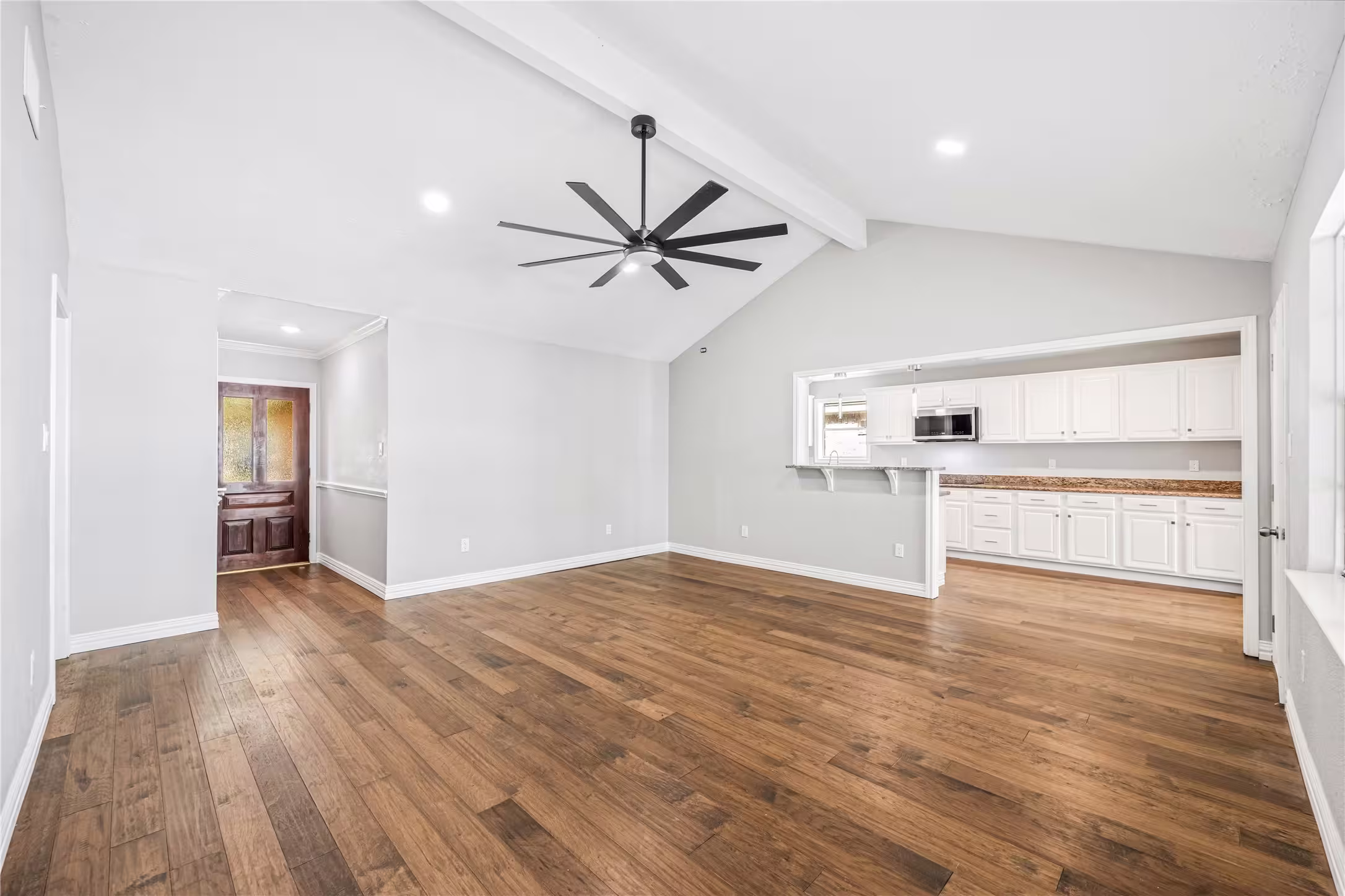 Photo 6 of 9806 Tanager Lane, Conroe, TX