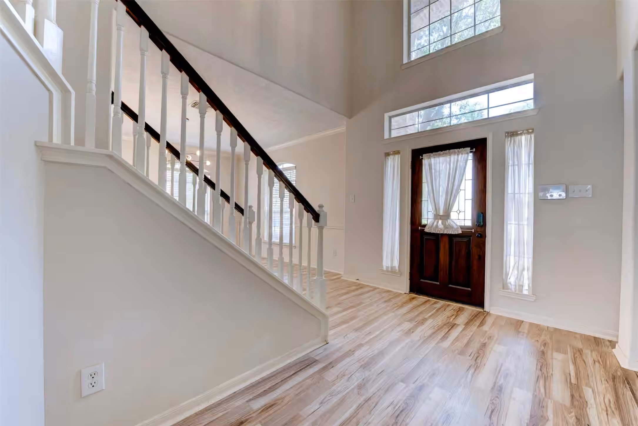 Photo 2 of 7330 Kainer Springs Lane, Richmond, TX