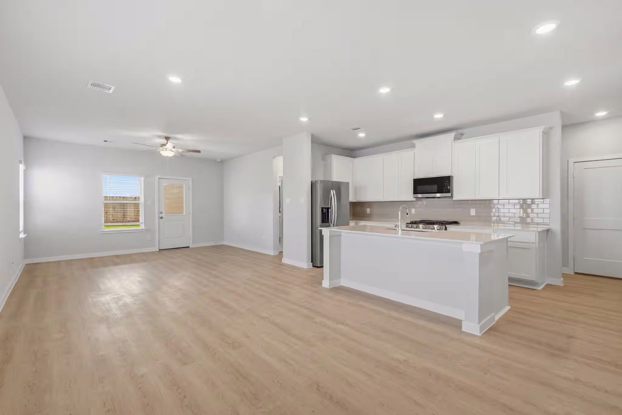 Photo 5 of 4011 Windy Whisper Drive, Brookshire, TX