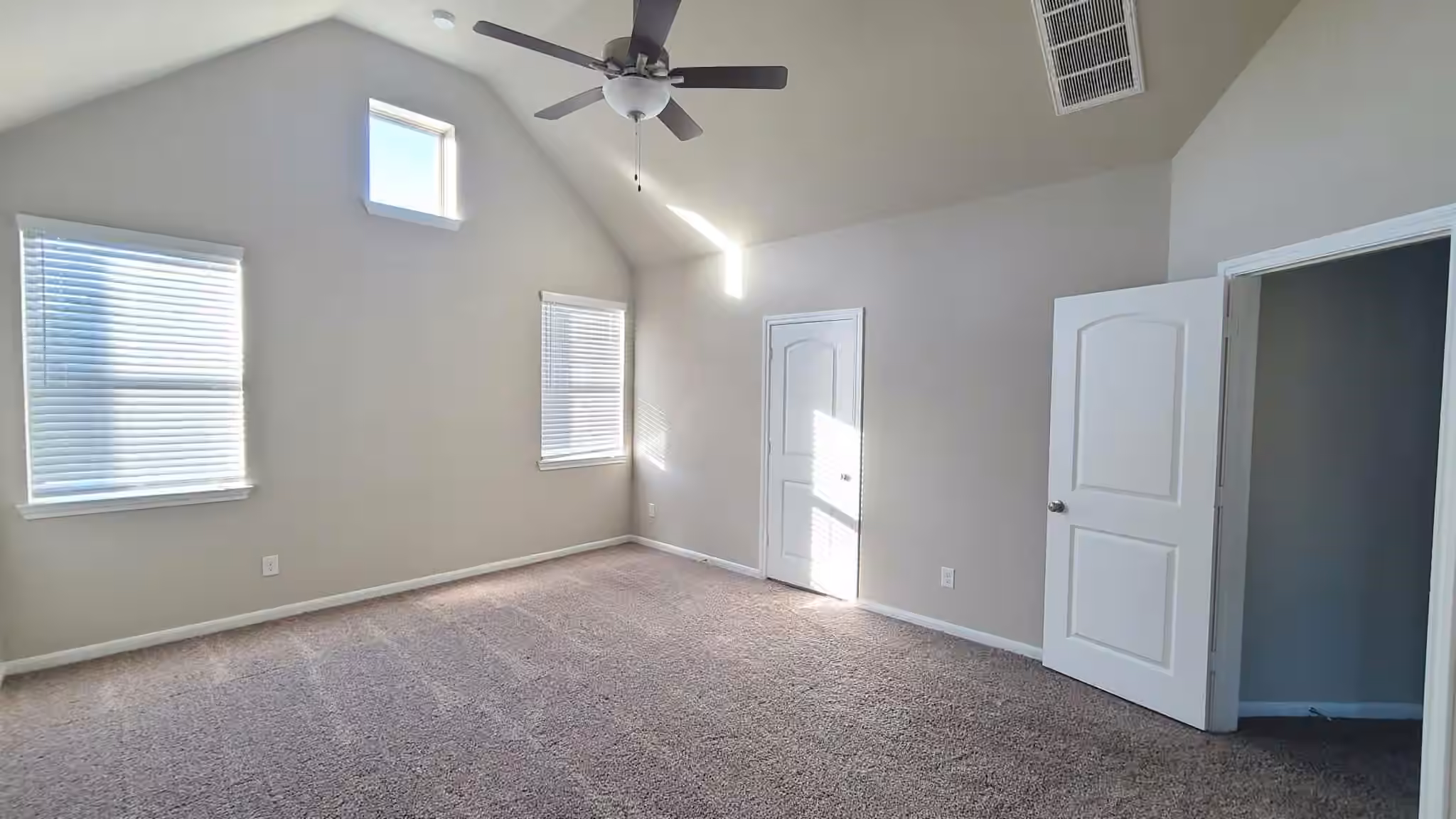 Photo 7 of 4241 Merry Mill Drive, Spring, TX