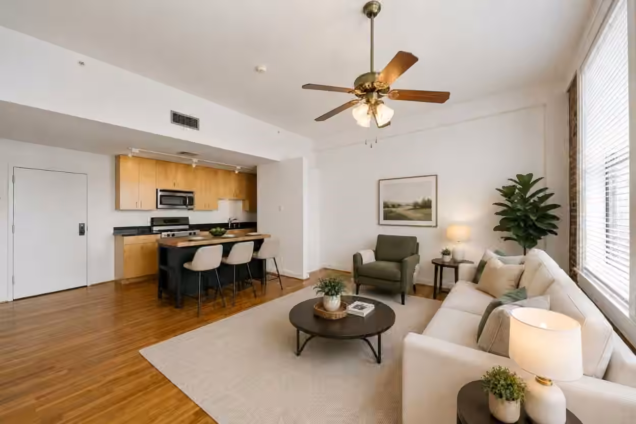 Photo 3 of 915 Franklin Street 6F, Houston, TX