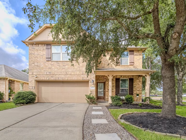 Photo 2 of 8119 Sweetstone Grove Court, Cypress, TX