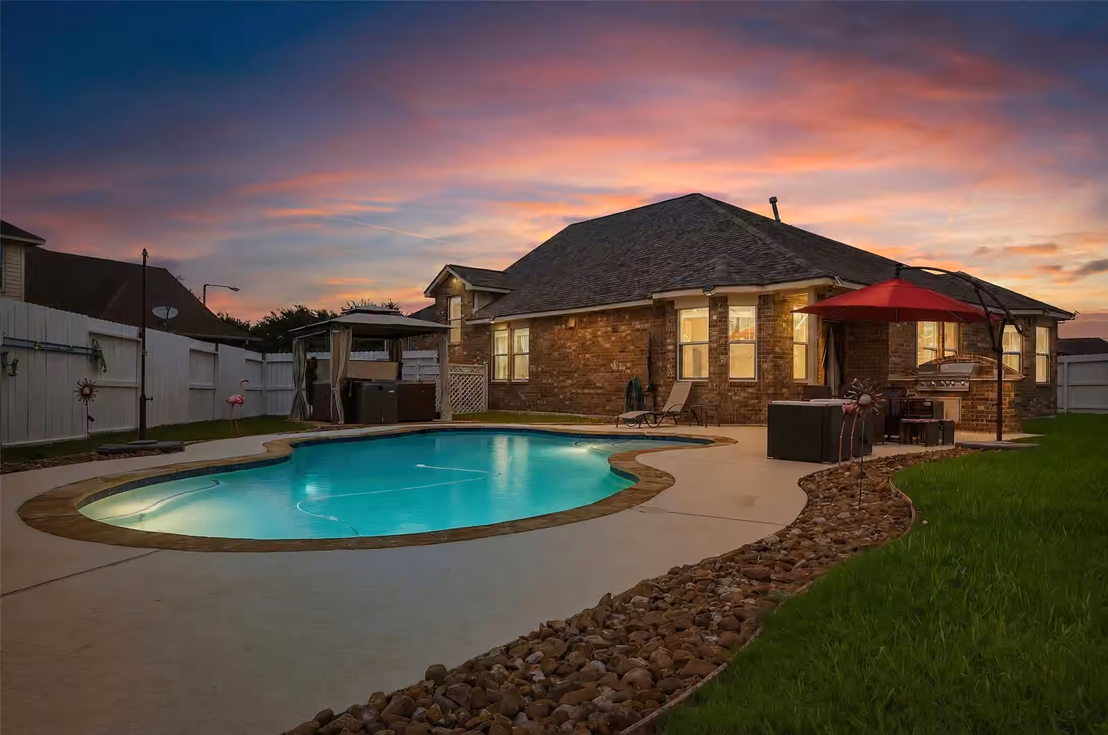Photo 2 of 2861 Milano Lane, League City, TX