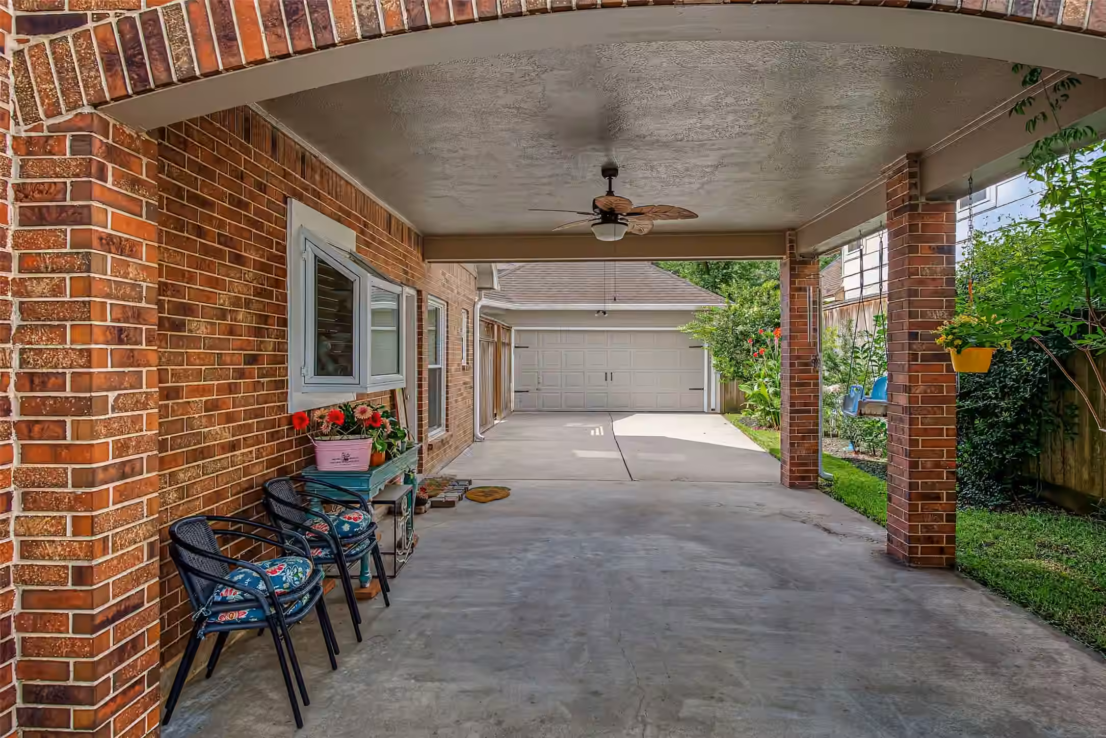 Photo 5 of 20323 Chateau Bend Drive, Katy, TX