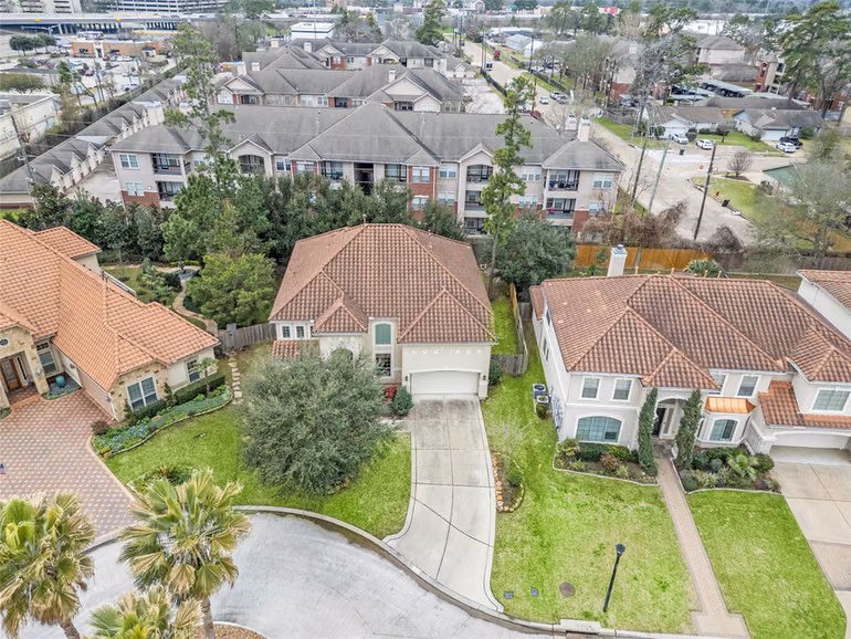Photo of 15611 Lake Iris Drive, Houston, TX