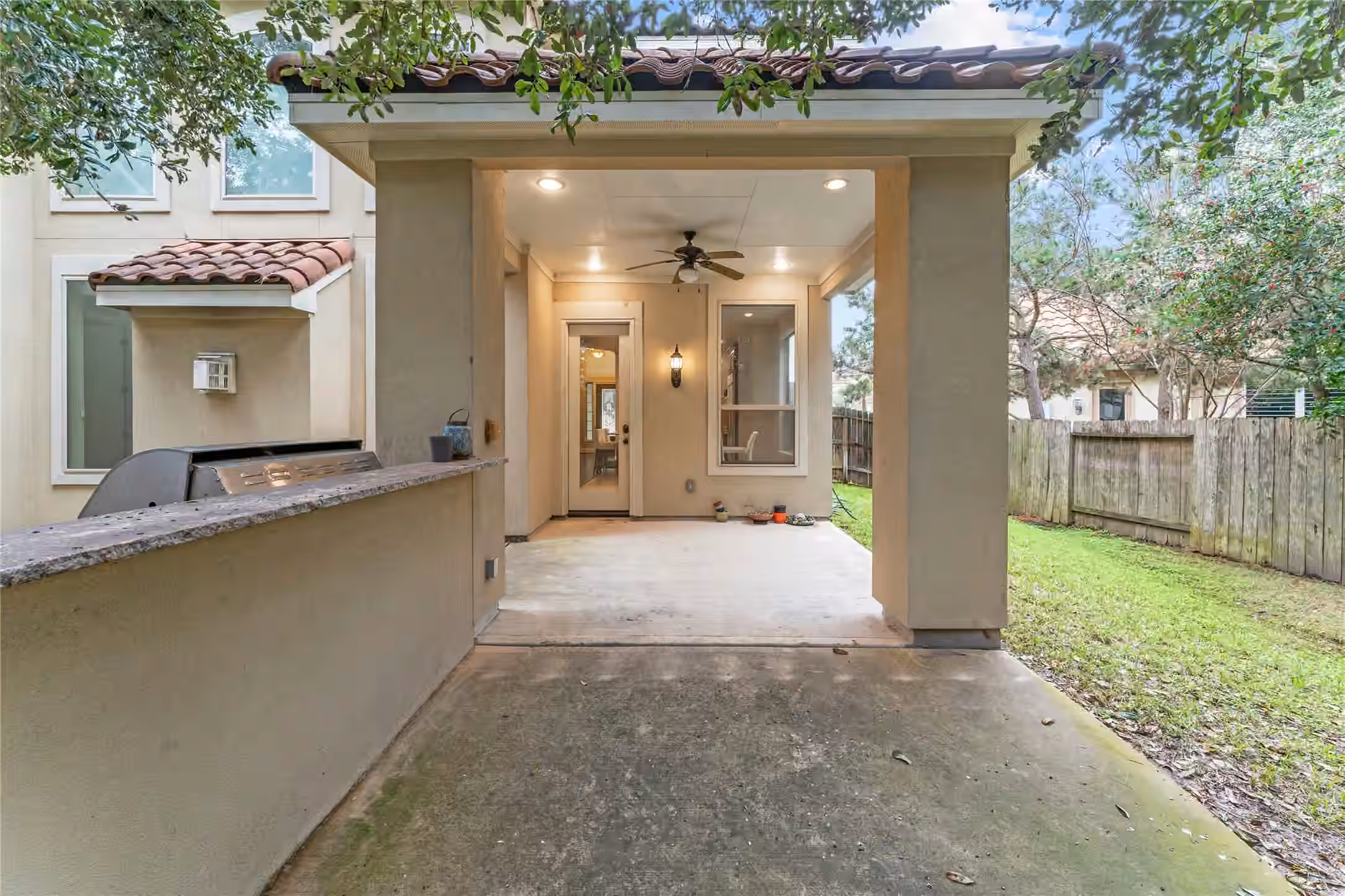 Photo 7 of 15611 Lake Iris Drive, Houston, TX