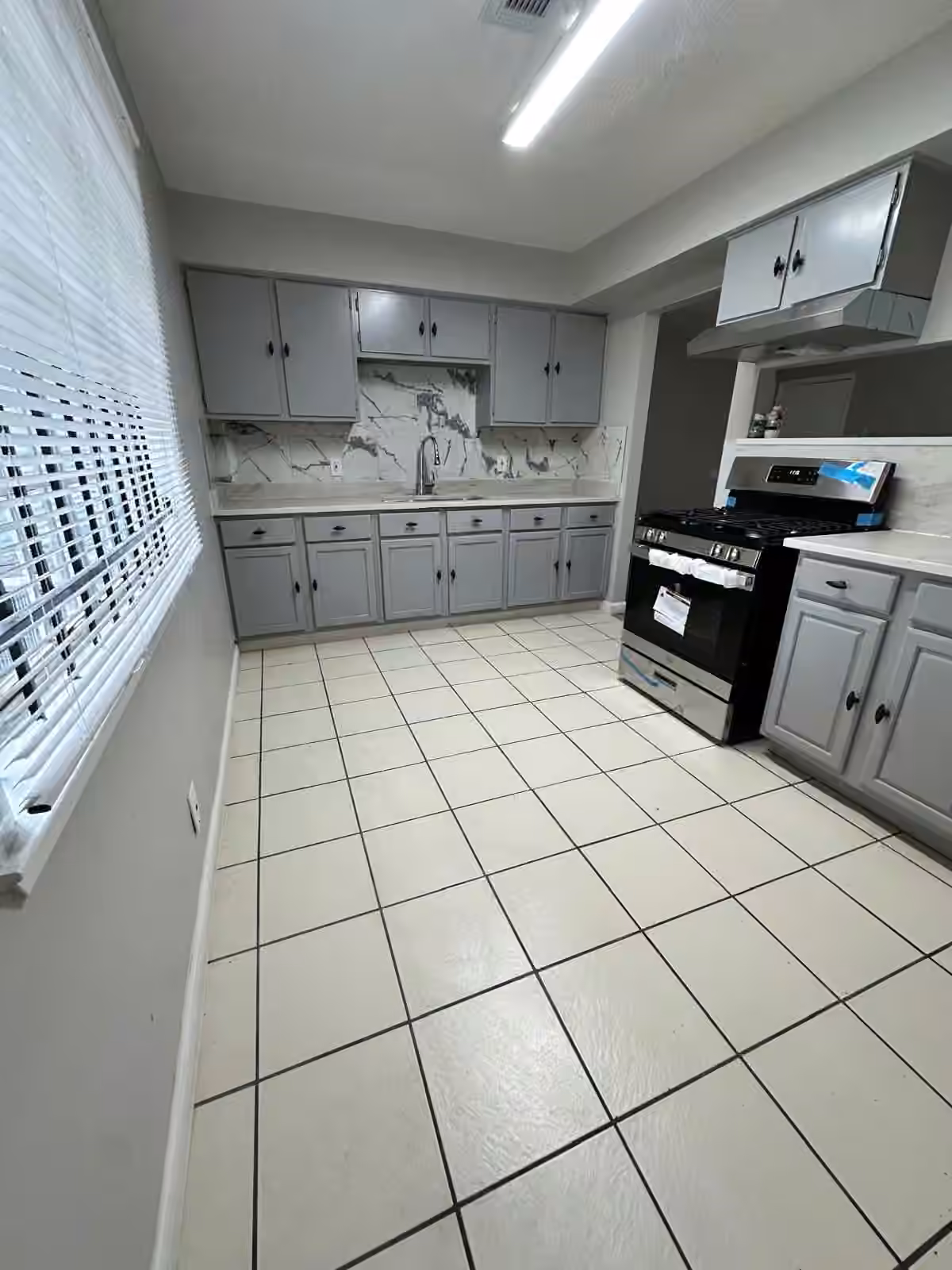 Photo 6 of 3731 Alberta Street, Houston, TX