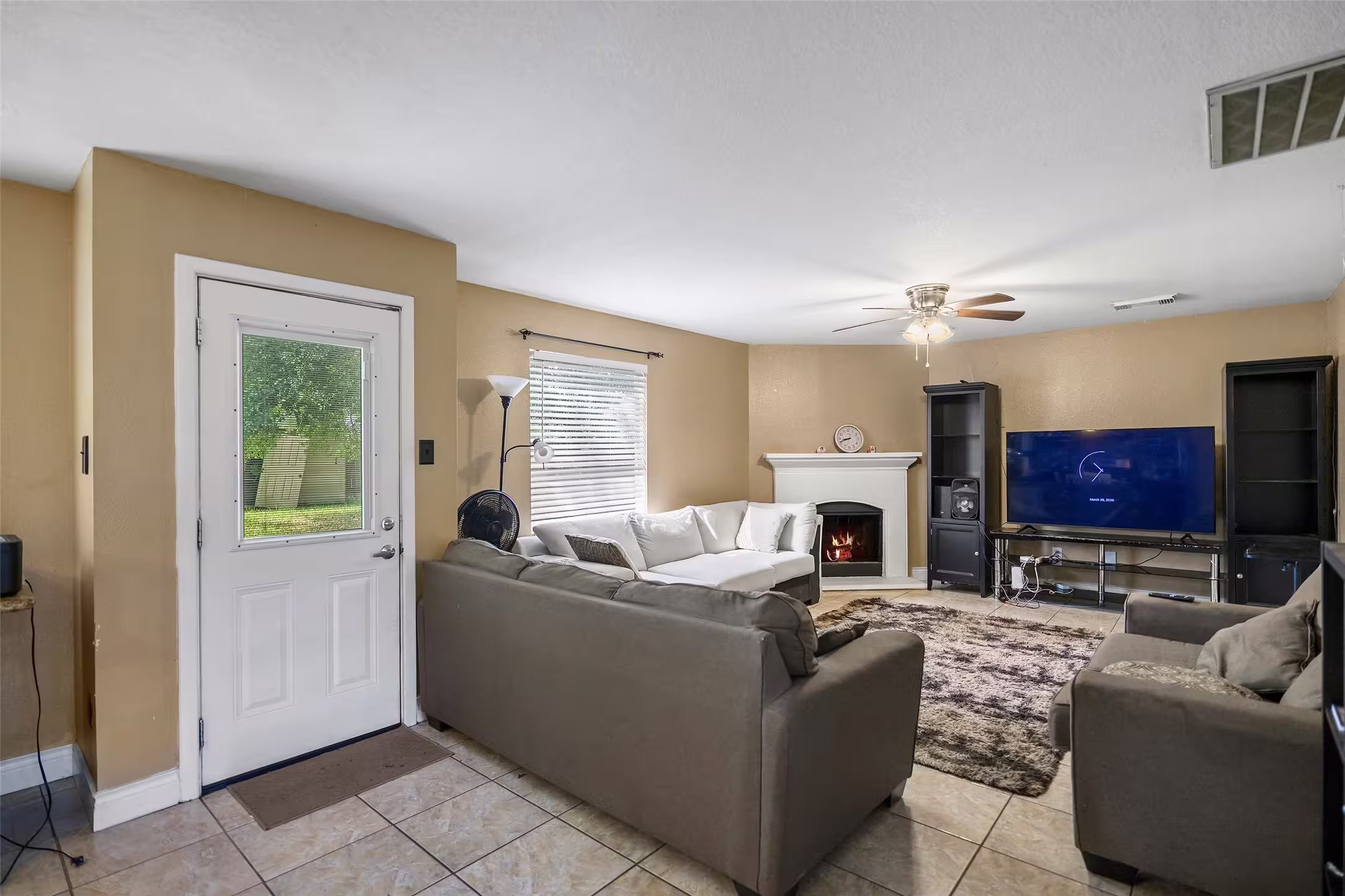 Photo 4 of 9214 Carmalee Street, Houston, TX