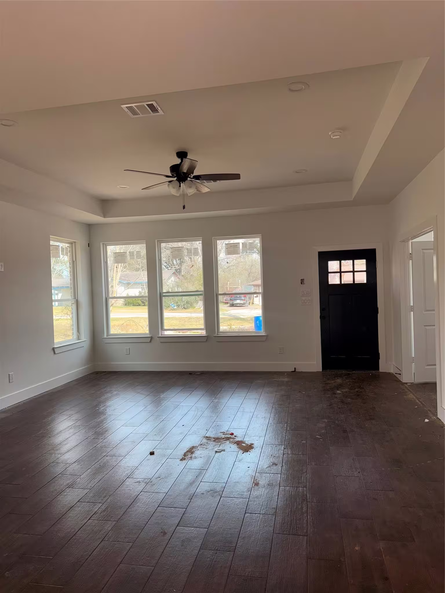 Photo 3 of 3822 Sunrise Lane, Damon, TX