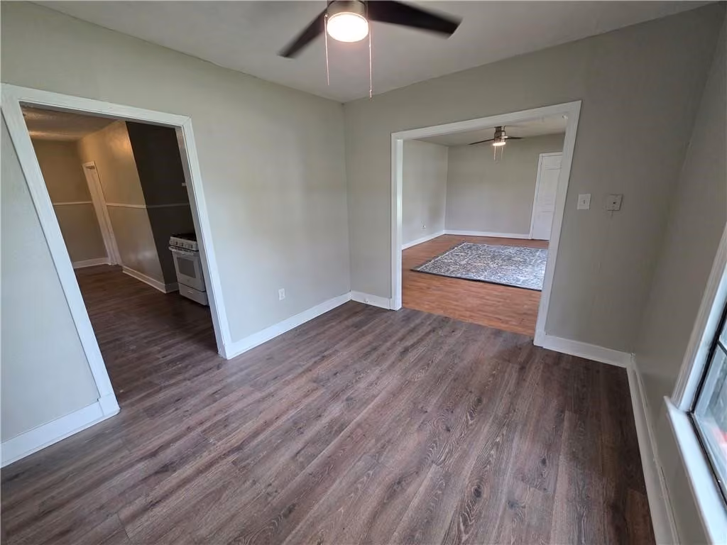 Photo 4 of 206 Gibbs Street, Navasota, TX