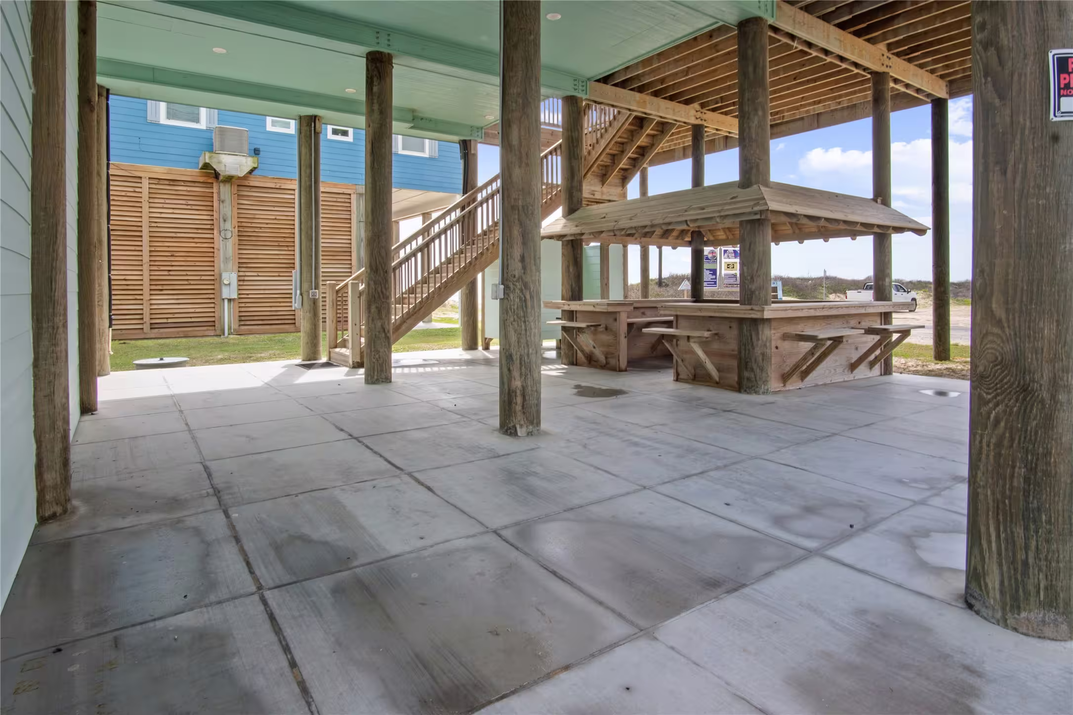 Photo 6 of 812 S Crystal Beach Road, Crystal Beach, TX