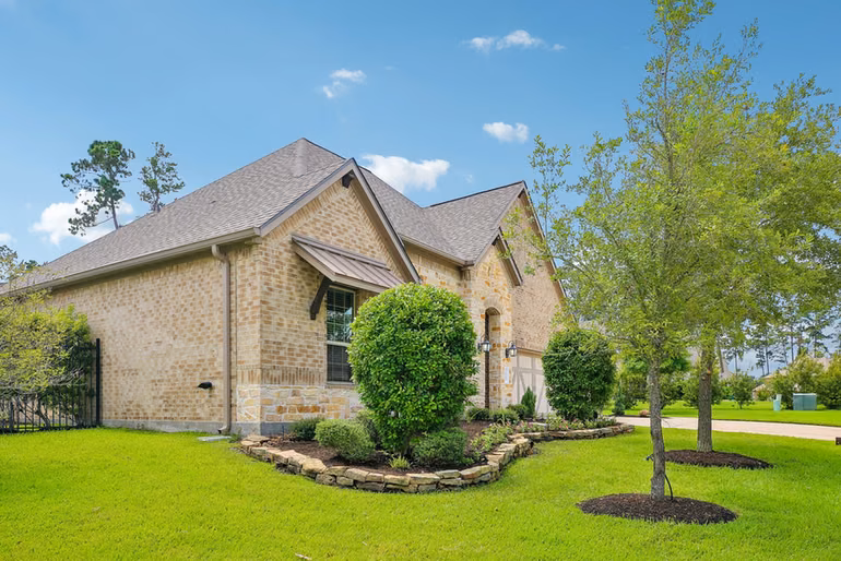 Photo 4 of 14115 Aspen Woods Court, Conroe, TX