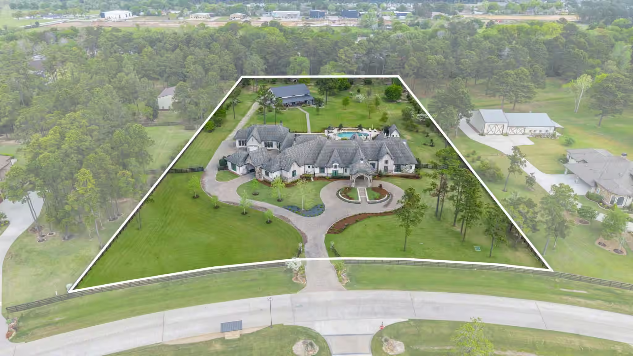Photo of 5 Willowcreek Ranch Road, Tomball, TX 77377