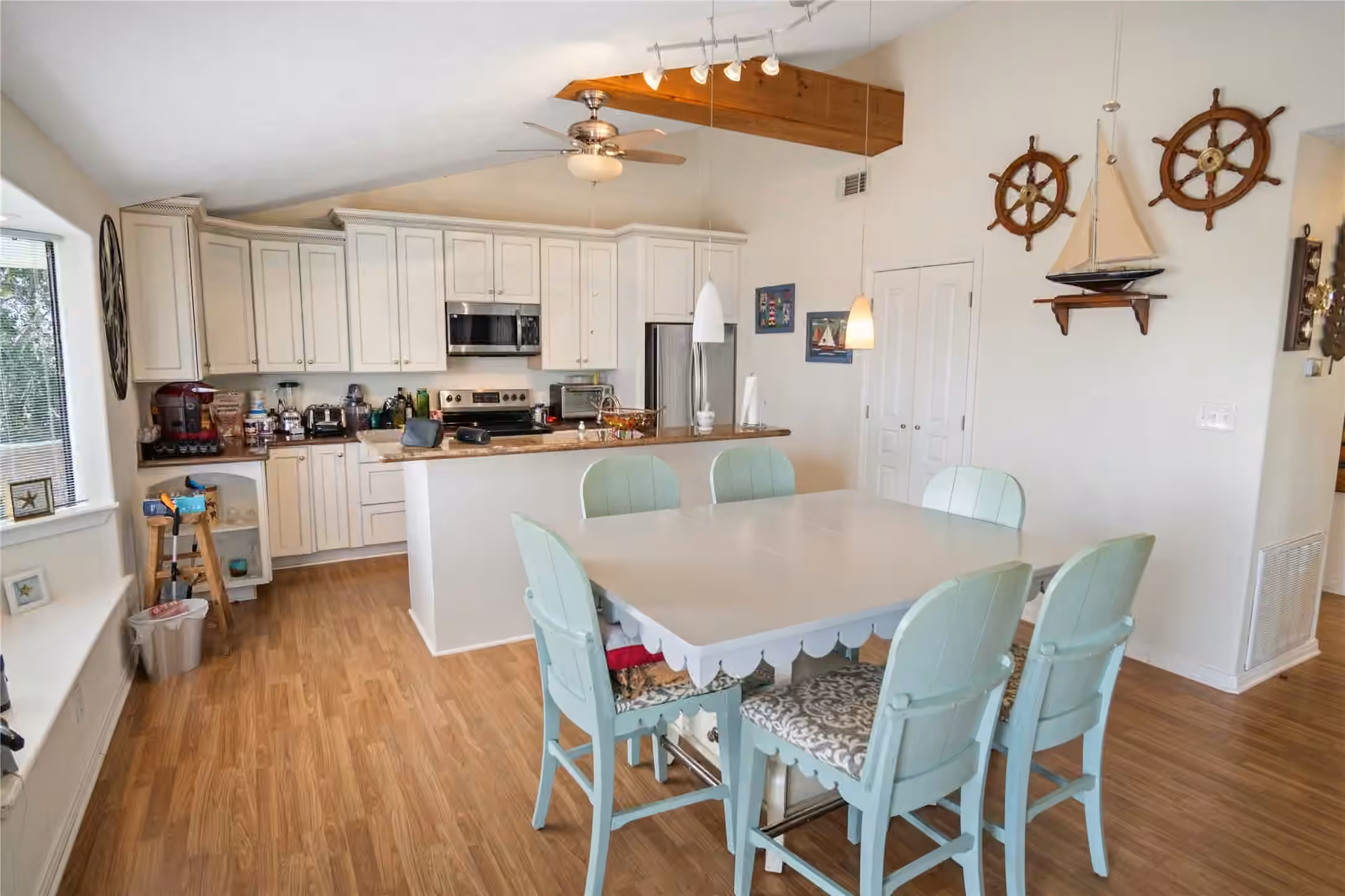 Photo 7 of 1205 Bay Street, Crystal Beach, TX
