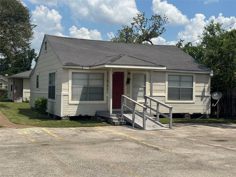 Photo of 3929 Caplin Street, Houston, TX