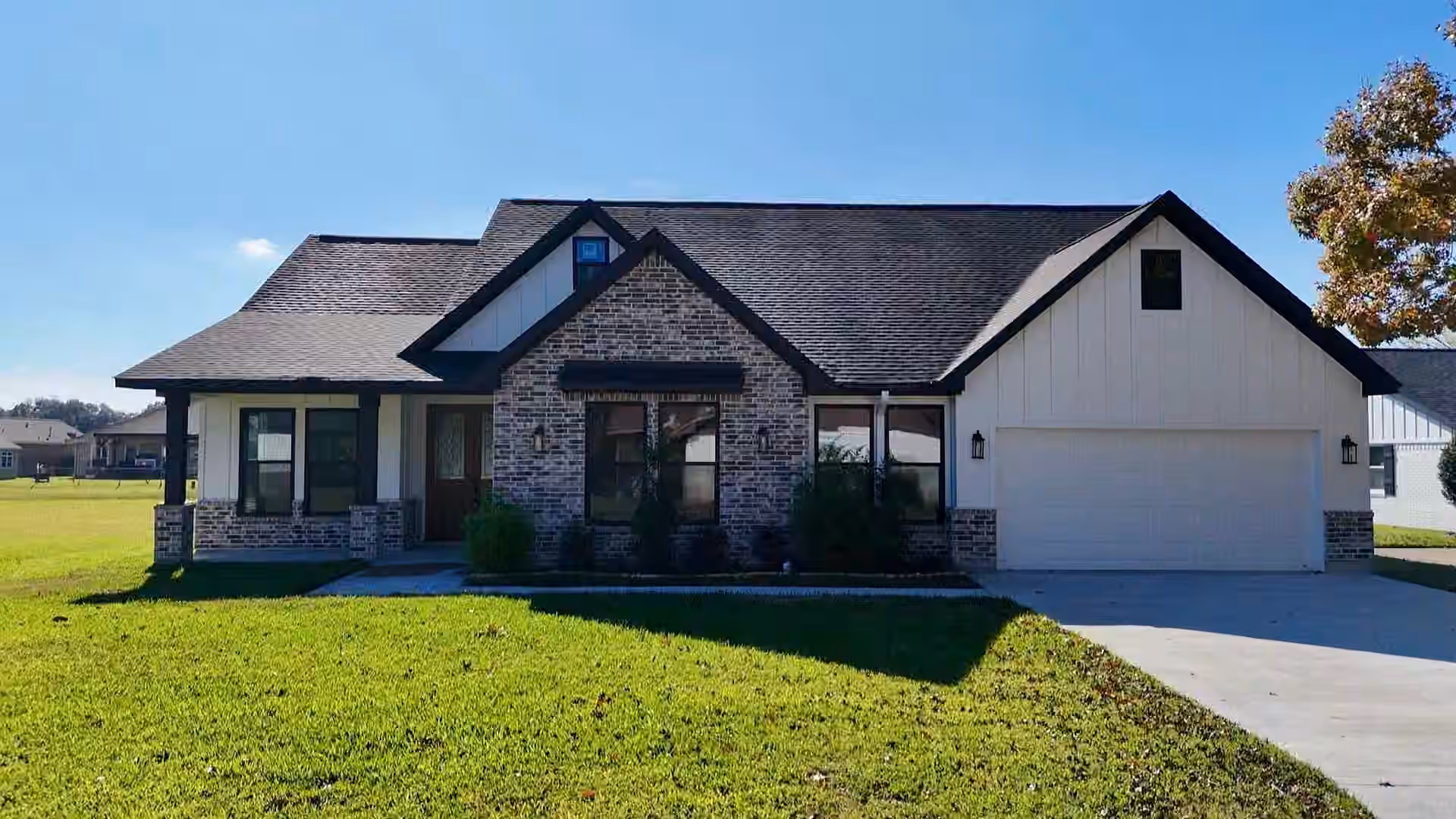 Photo 2 of 237 Crestview Drive, West Columbia, TX