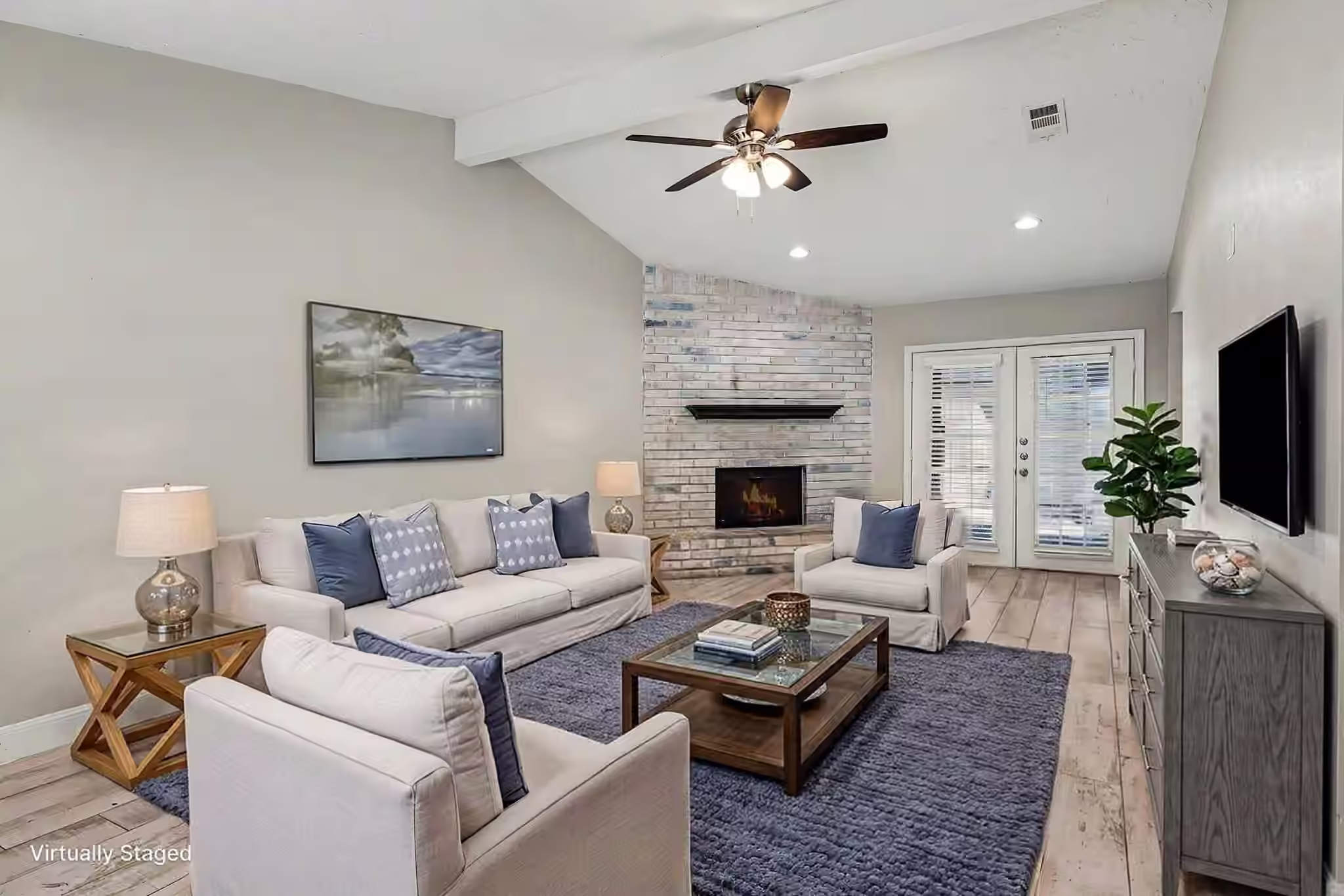 Photo 3 of 34 E Wandering Oak Drive, The Woodlands, TX