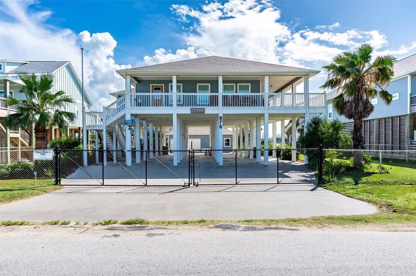 Photo of 876 Kahla Drive, Crystal Beach, TX