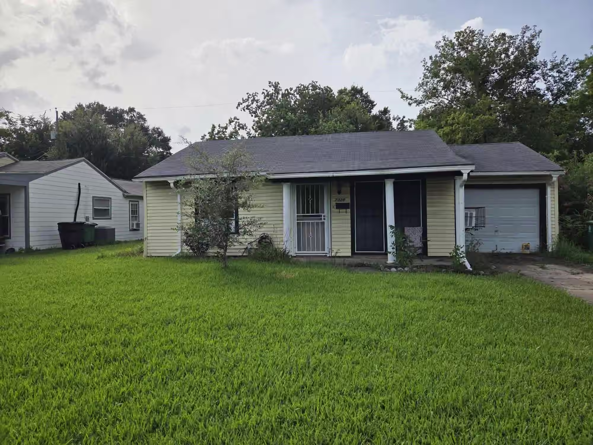 Photo of 7326 Eisenhower Road, Houston, TX 77033