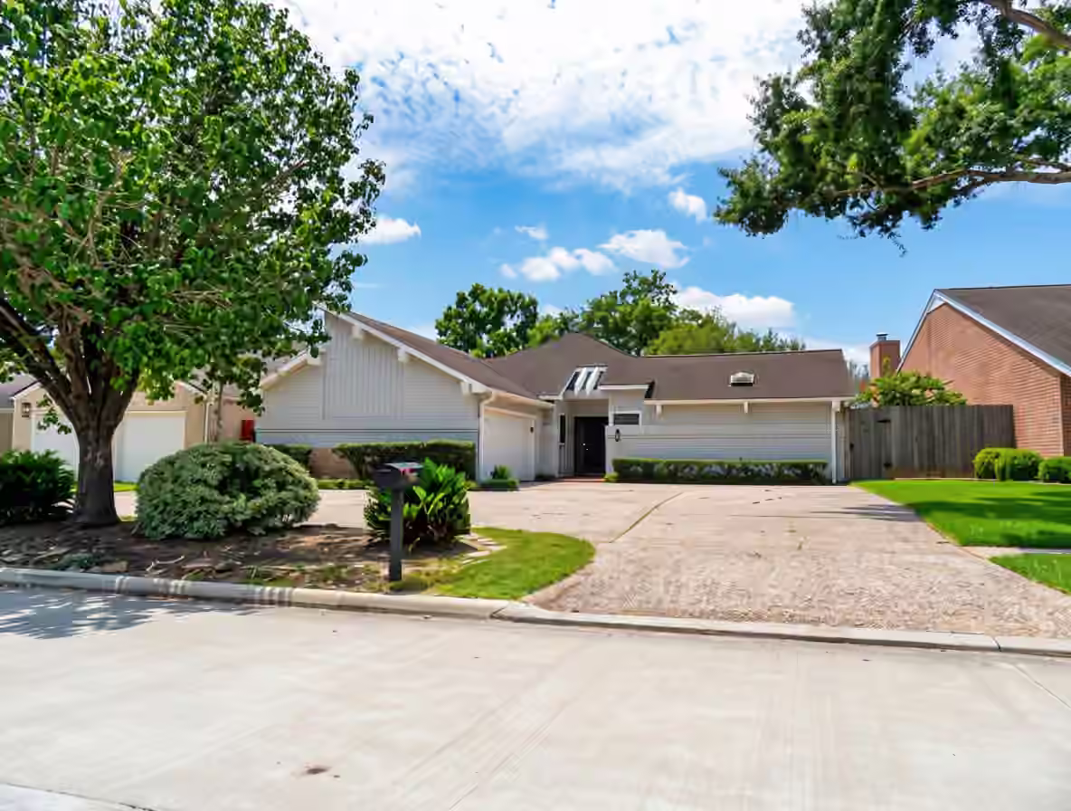 Photo 2 of 12107 Carriage Hill Drive, Houston, TX