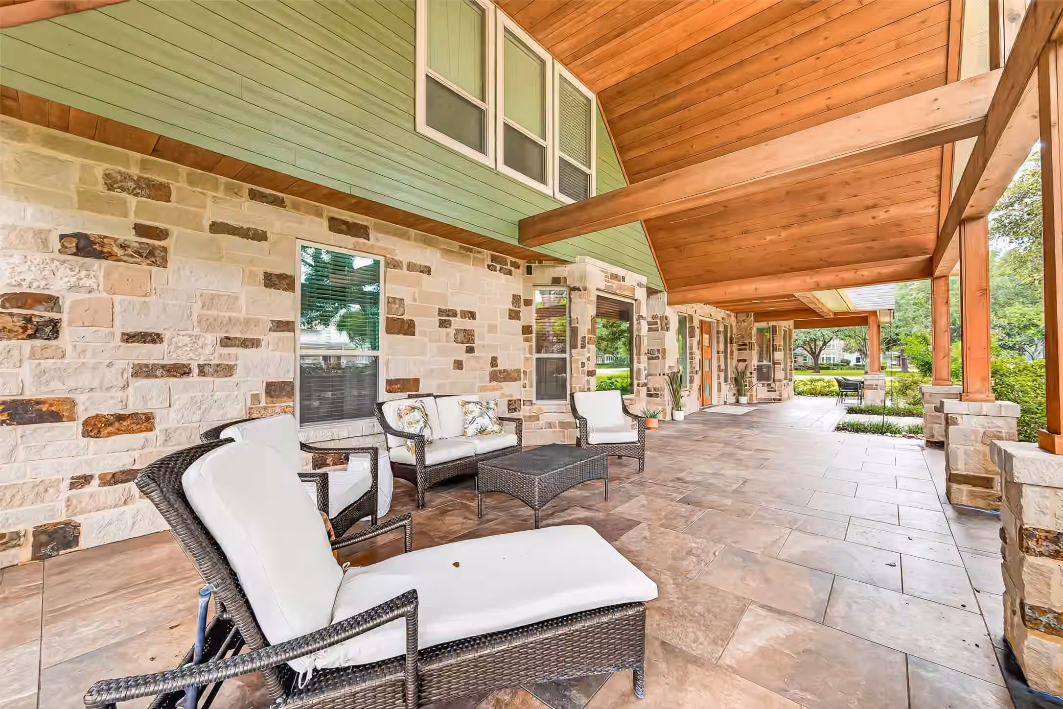Photo 7 of 3018 S Saddlebrook Lane, Katy, TX