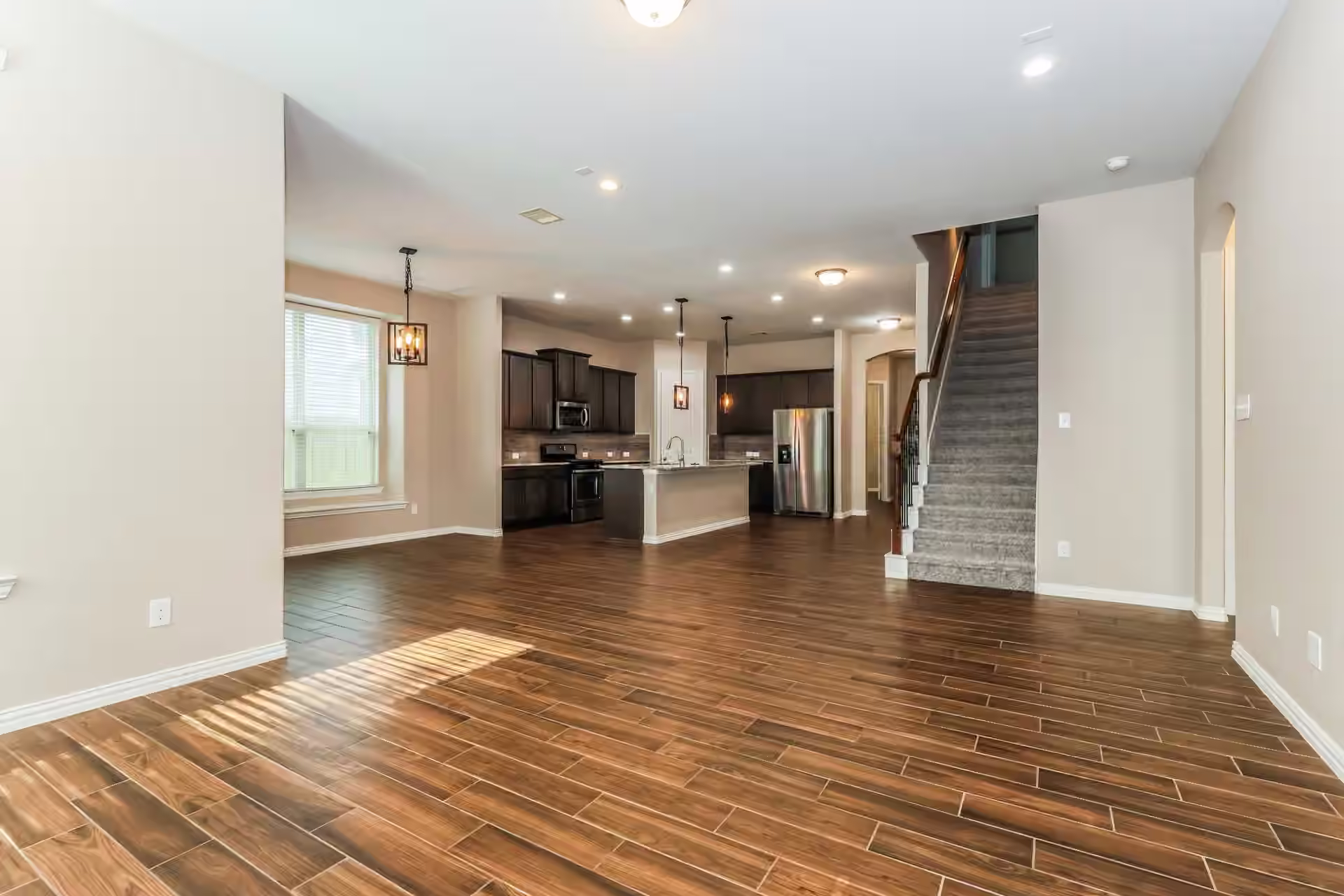 Photo 4 of 29546 Westhope Drive, Spring, TX