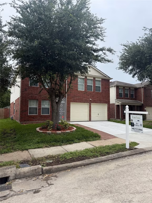 Photo 2 of 14927 Sugar Crystal Court, Sugar Land, TX
