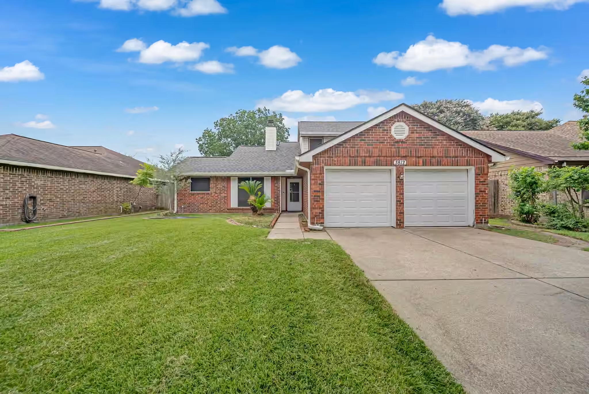 Photo of 3812 Redbud Drive, La Porte, TX 77571