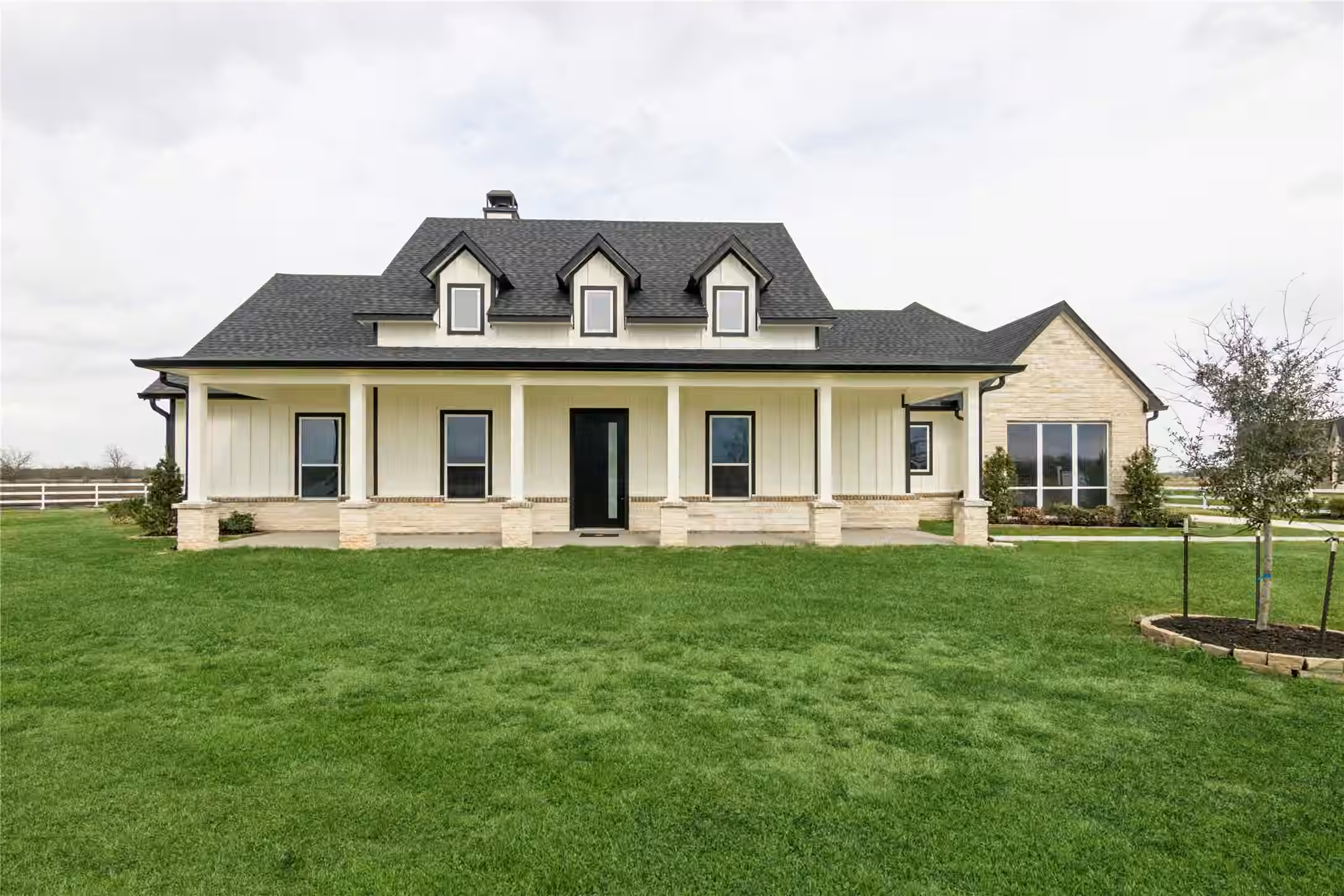 Photo of 5766 Ward Bend Rd, Sealy, TX 77474