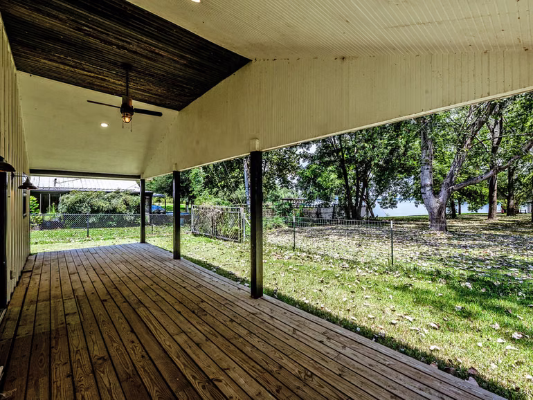 Photo 5 of 161 Lakeway Circle, Trinity, TX