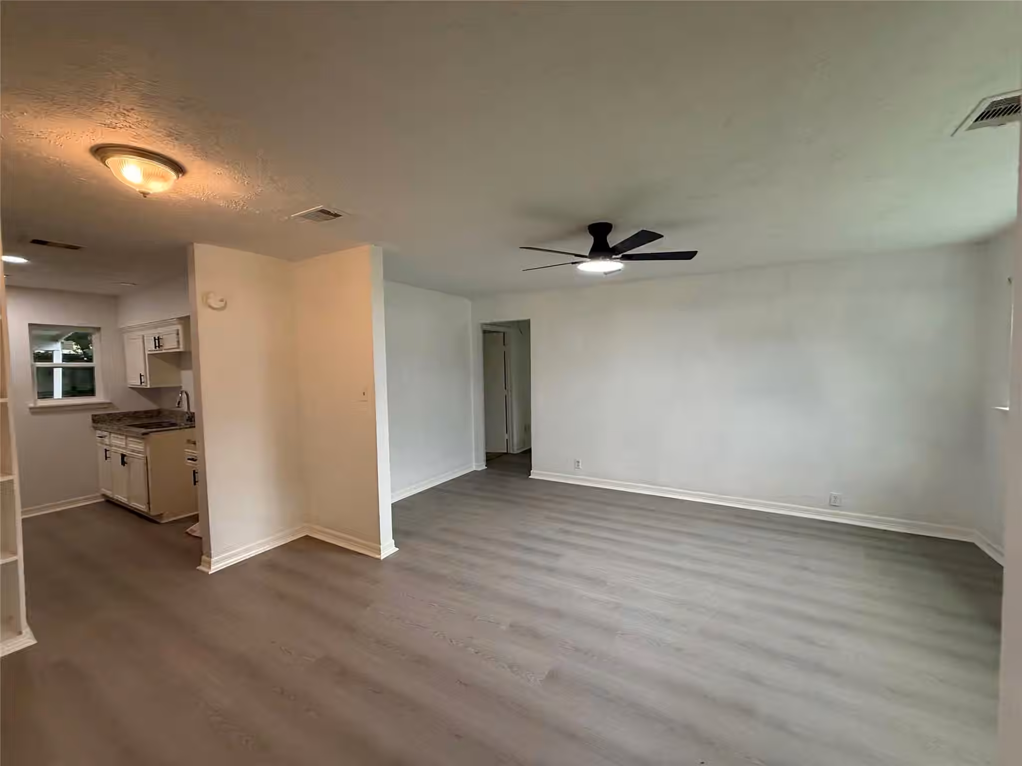 Photo 2 of 10205 Sierra Drive, Houston, TX
